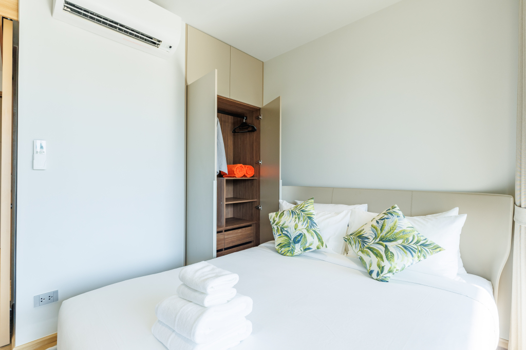 Апартаменты Luxurious 3bd near beachside