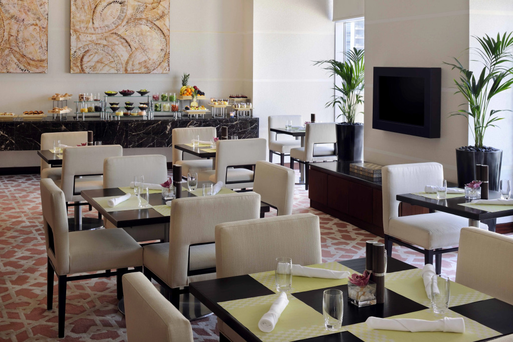 Отель JW Marriott Hotel Marina