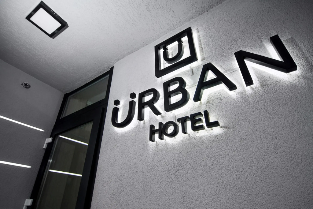 Отель Urban