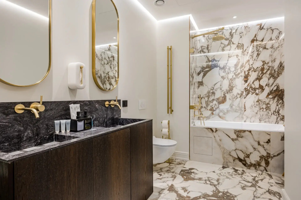 Апартаменты 3х комнатные в 5* комплексе Поклонная 9
