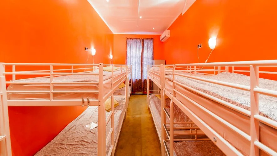 Red Hostel - Adults Only