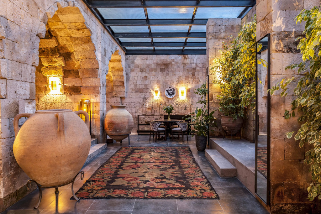 Center Cave House