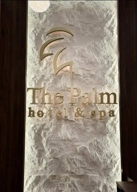 The Palm hotel & spa