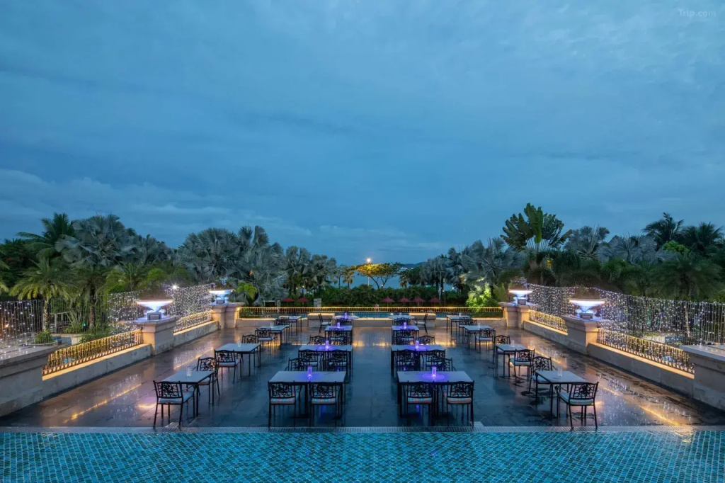 Crowne Plaza Resort Sanya Bay by IHG