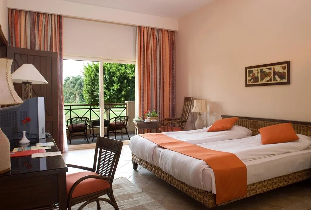 Swiss Inn Plaza Hotel