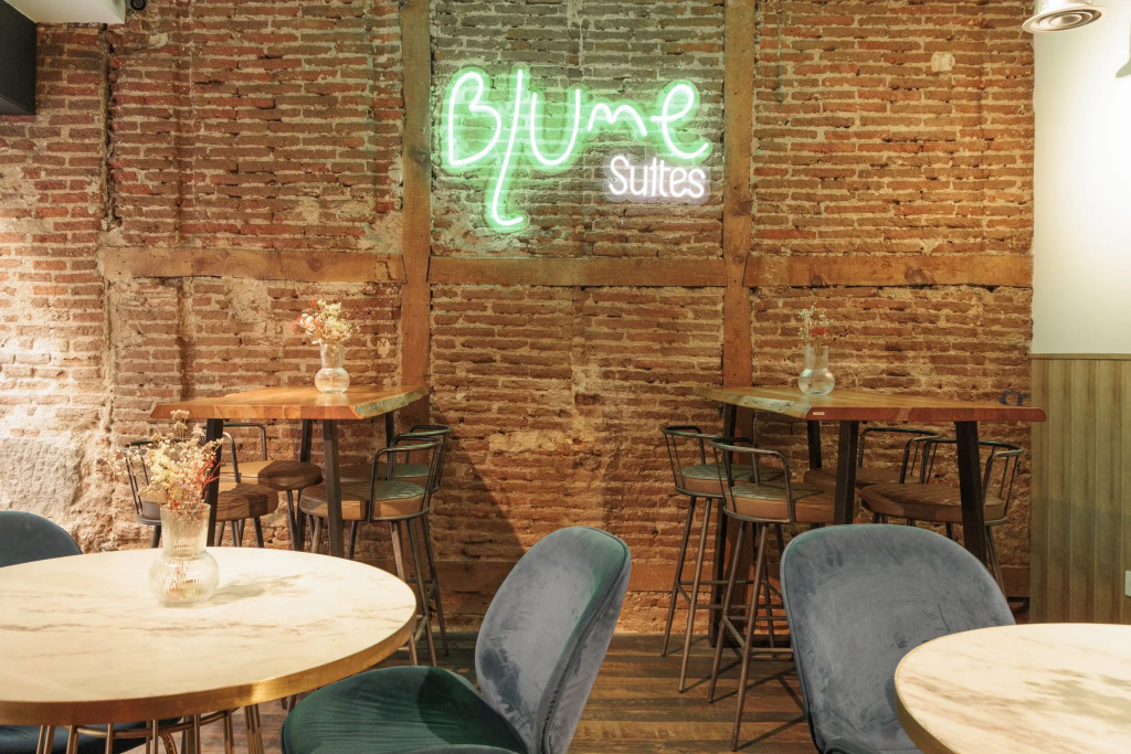 Blume Cruz Suites