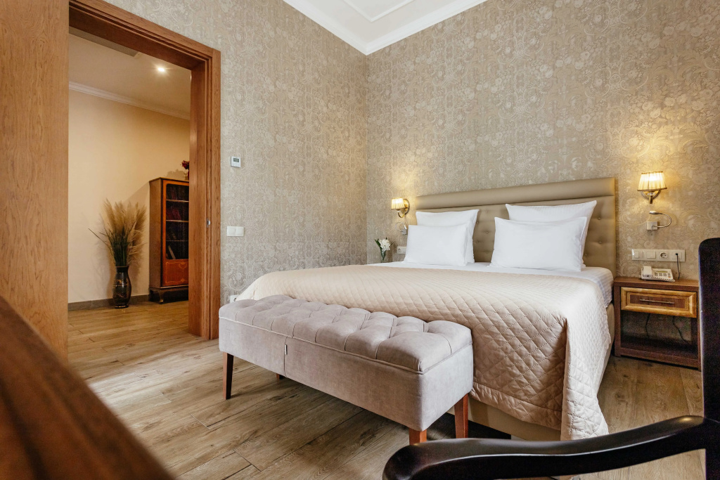 Отель Amra Park Hotel & Spa