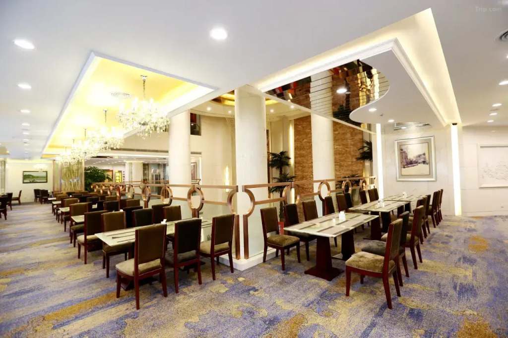 Отель Beijing Henan Plaza Hotel