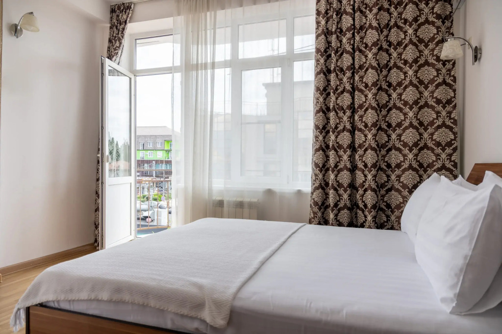 Апартаменты Red Apartments Крамского Альба