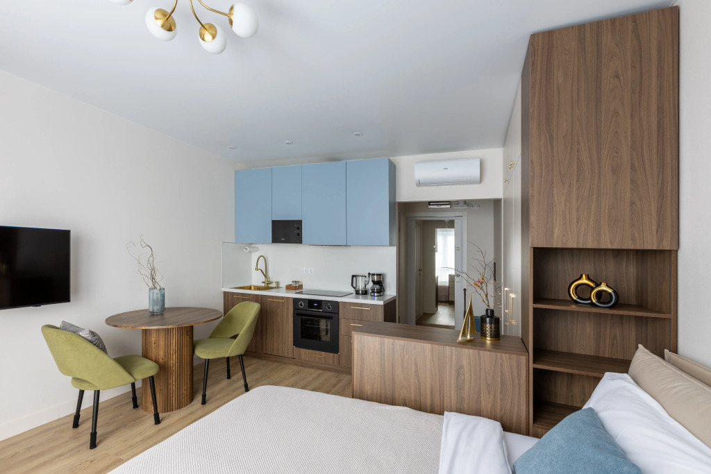 Studiya s Dizaynerskim Remontom Flat