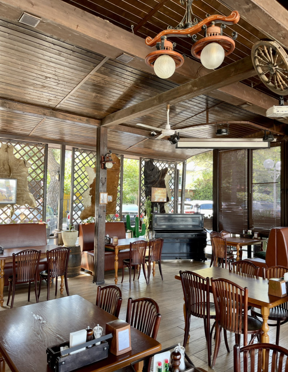 Отель Saloon Western