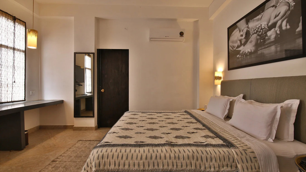 Villa 243
