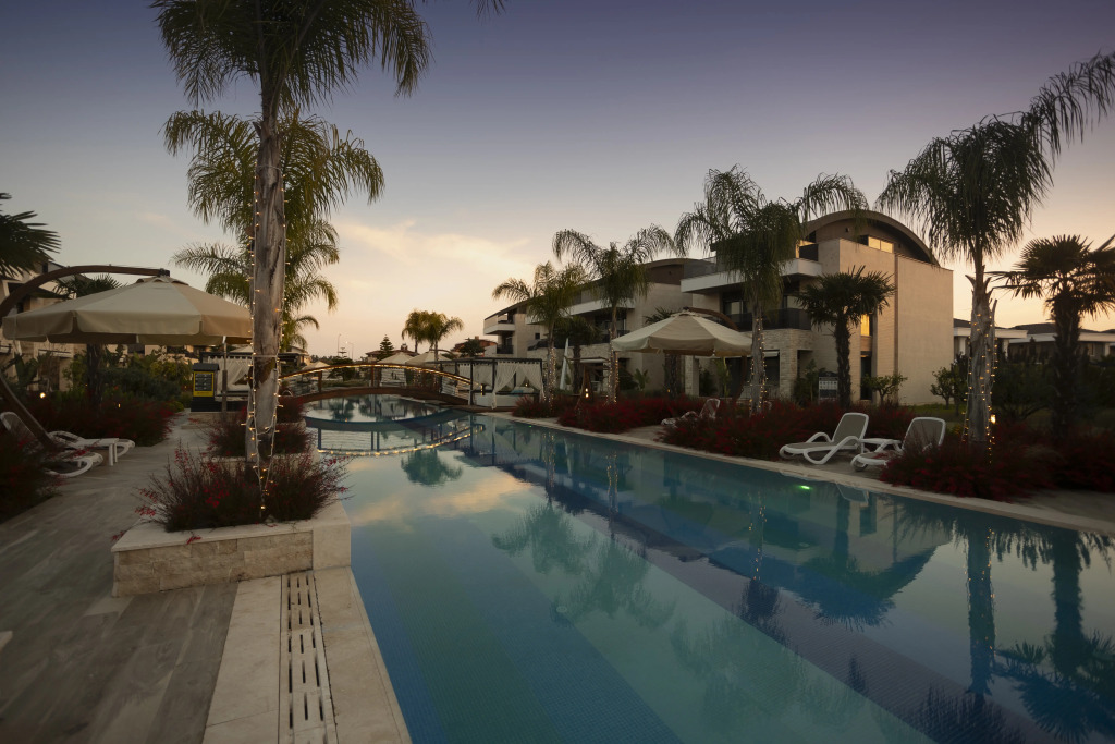 Luxury Garden Suites