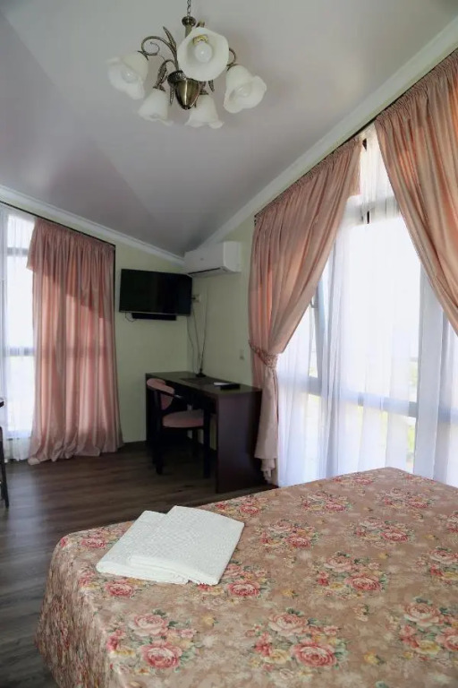 Elida Guest House