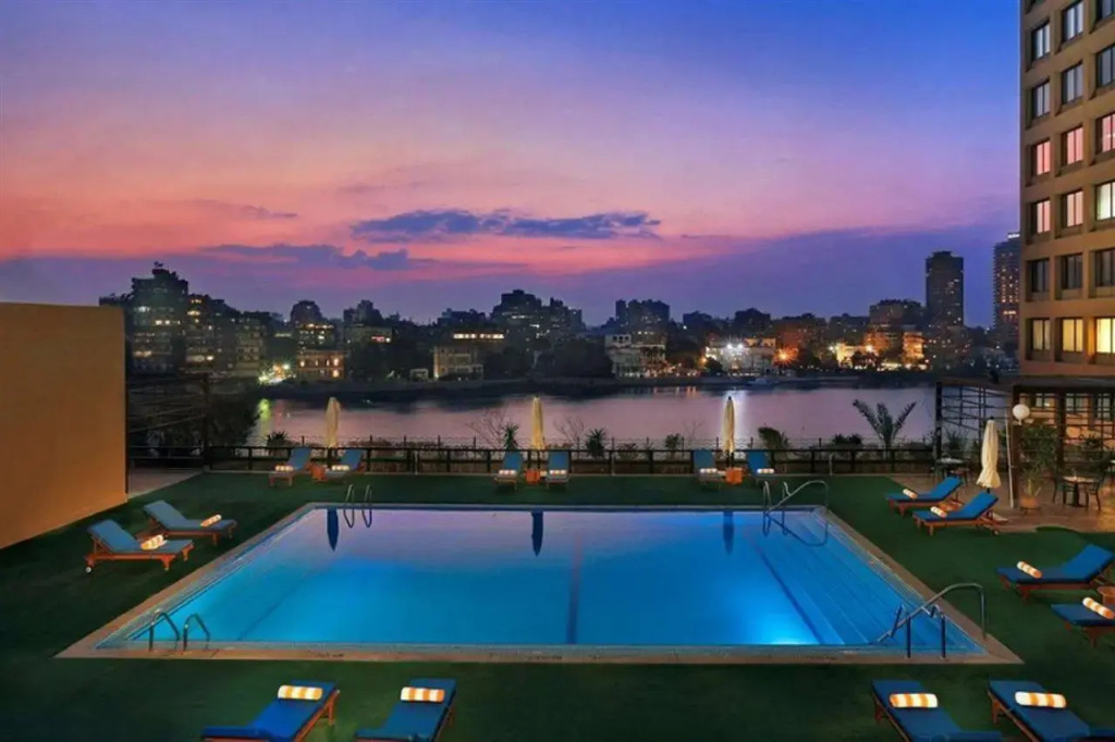 Отель Cairo World Trade Center Hotel & Residences