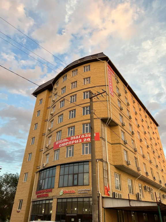 Отель Сюрприз на Яблочкова 31Ж
