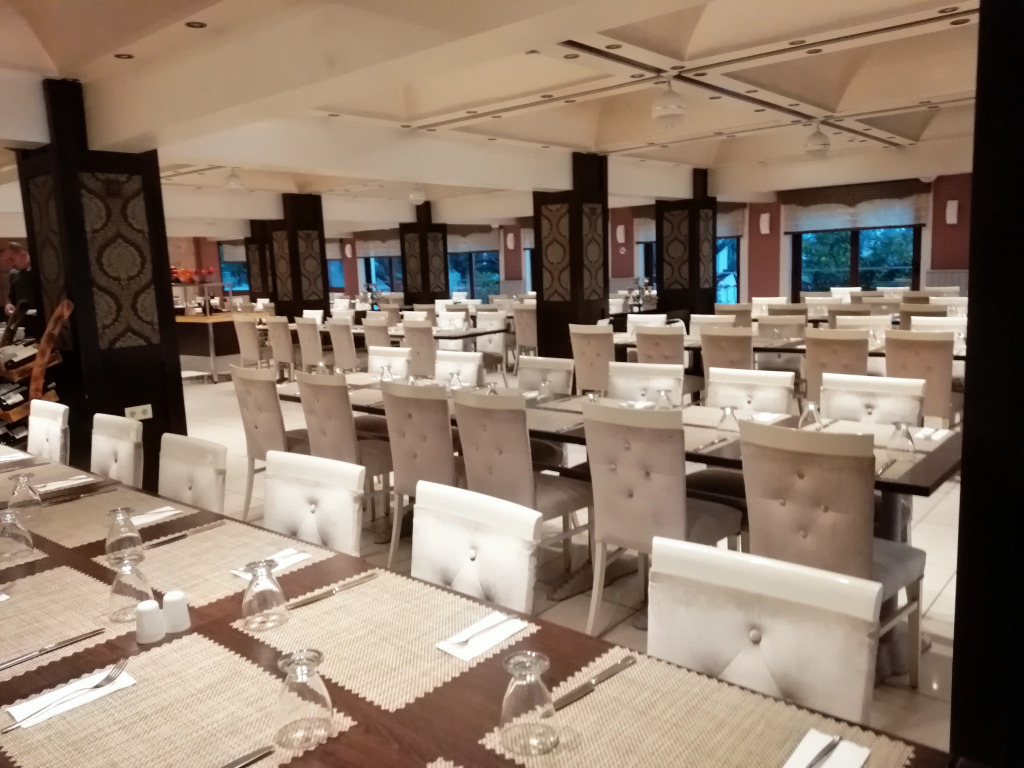 Iris Hotel & Spa