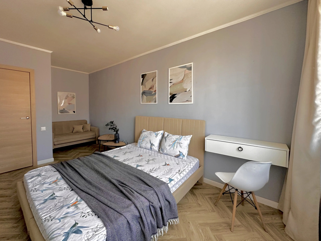 Blue Sky Studio Flat