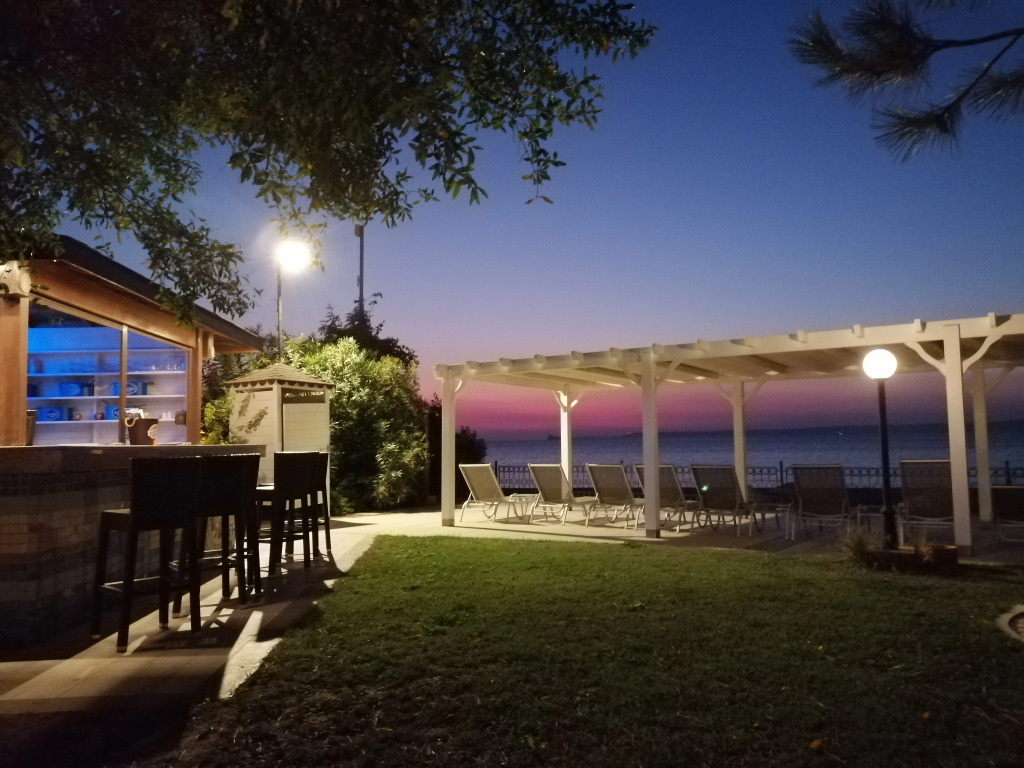 Iris Hotel & Spa