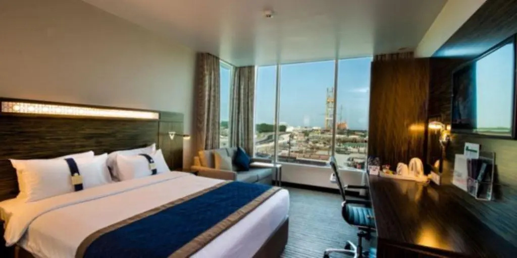 Holiday Inn Express Dubai, Jumeirah by IHG
