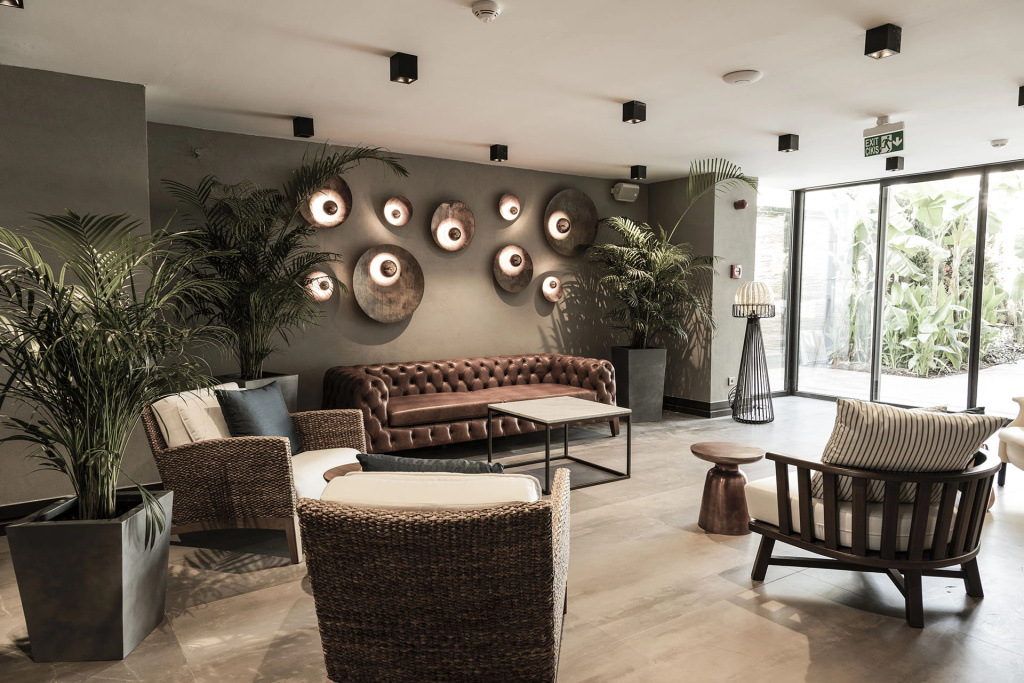 Perge Hotels