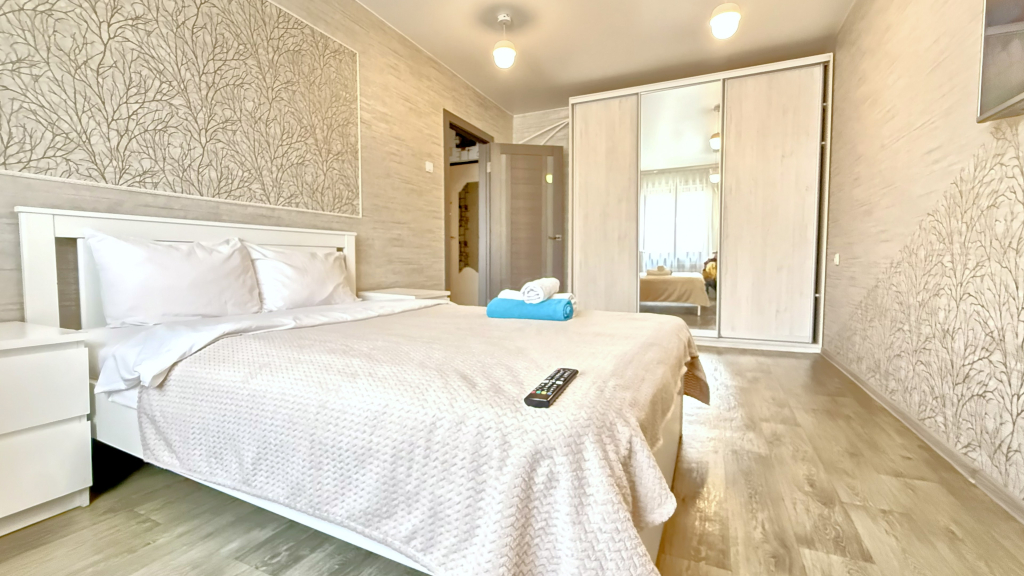 Квартира Рента 65 на Есенина 1