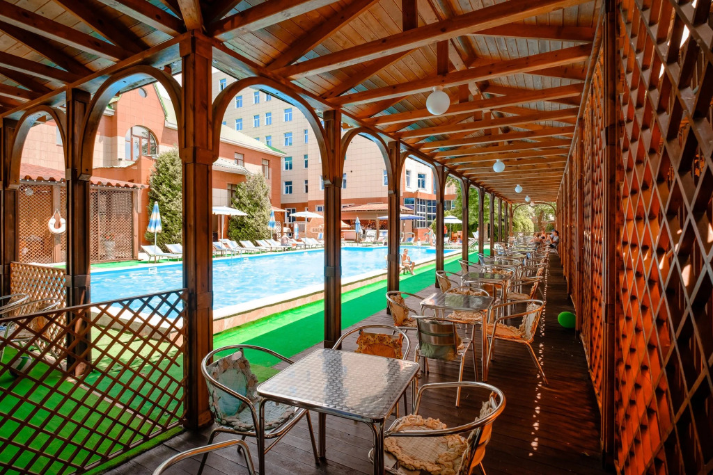 Отель Кипарис