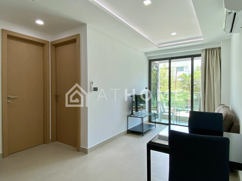 Апартаменты Breeze Beachside 203