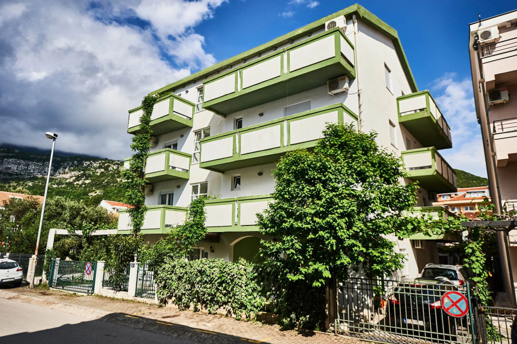 Apartments Mont