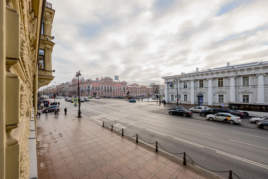Апартаменты SpbStay на Невском проспекте 66