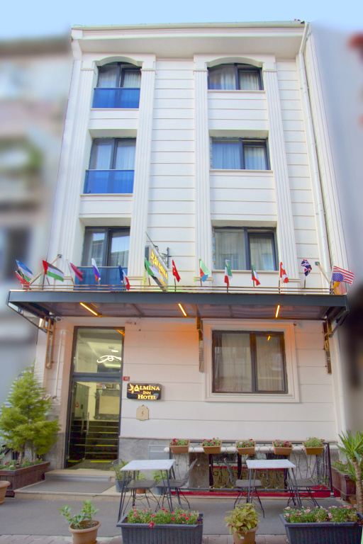 Отель Almina Inn