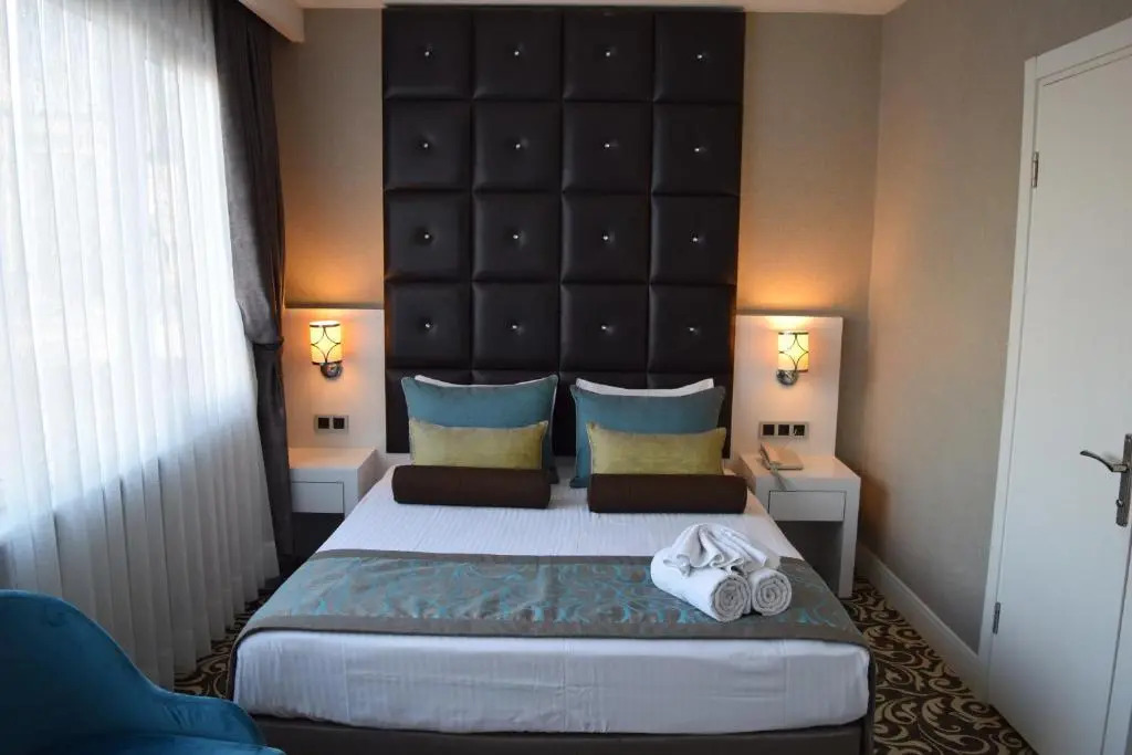 Отель Таксим Лайн / Linada Hotel Taksim
