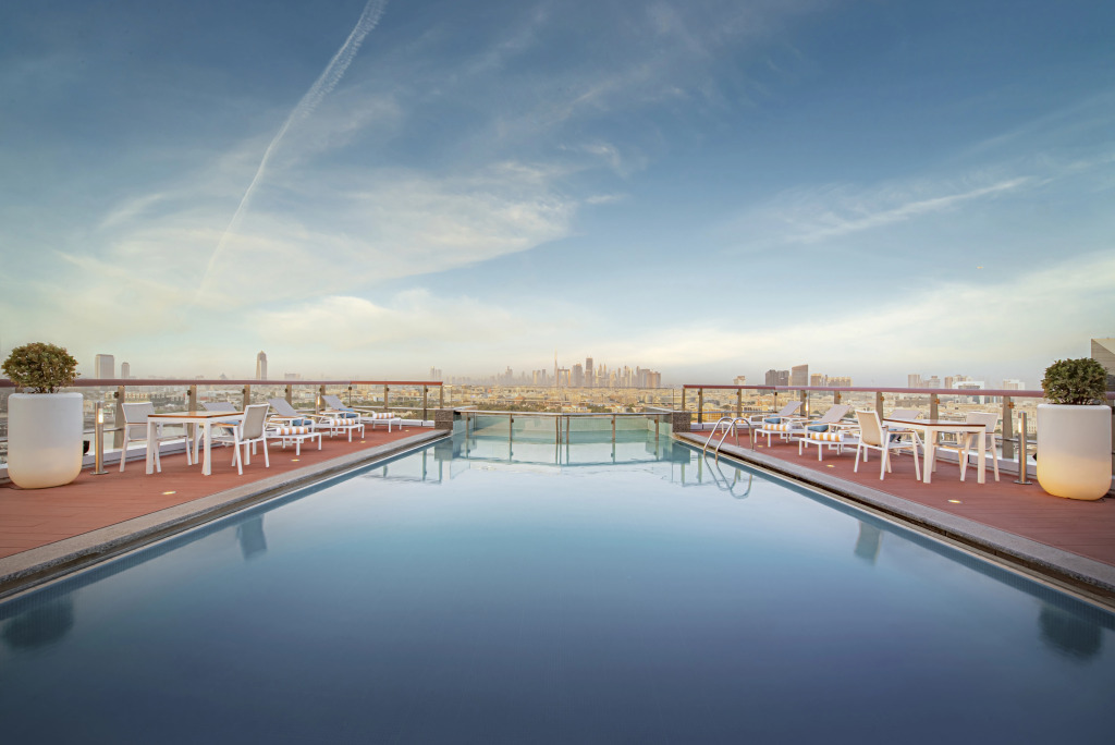 Отель Mövenpick Dubai Creek