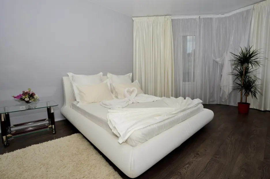 Квартира 1-комнатная, 45 м², 7/10 этаж