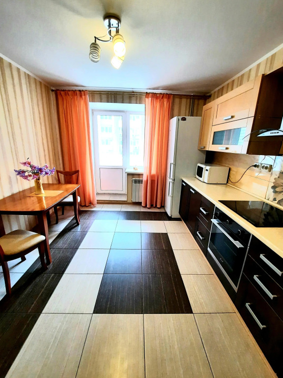 Квартира на Улице Им Разина СТ 54