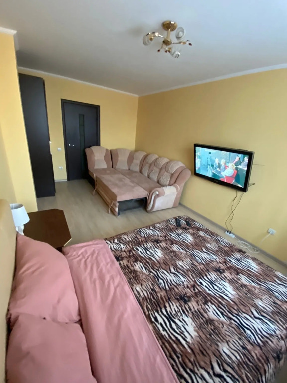 Квартира на Краснозвёздной Улице, 3