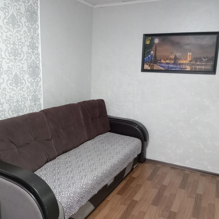 Квартира Druzhby 60