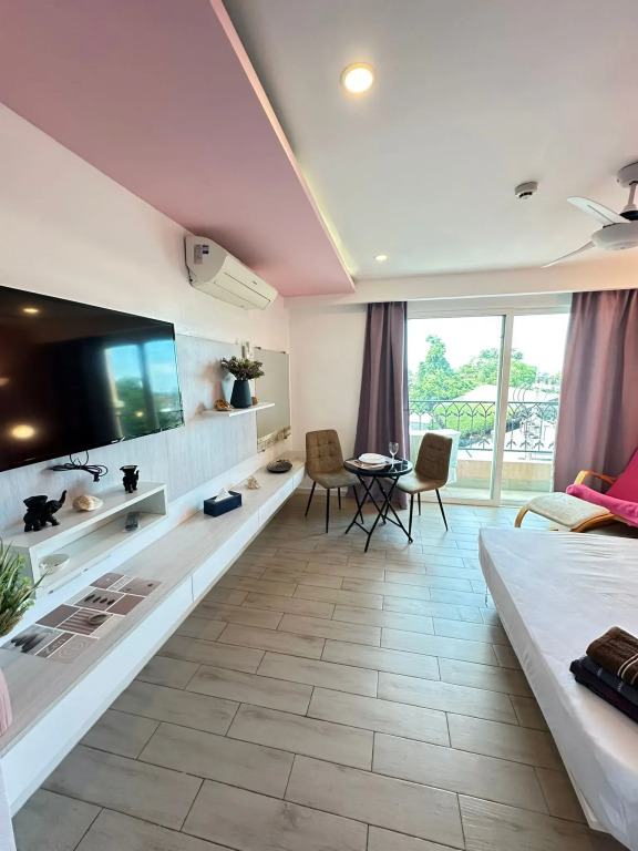 Апартаменты Seven Seas Resort C402 -beautiful studio in the largest condo on Jomtien