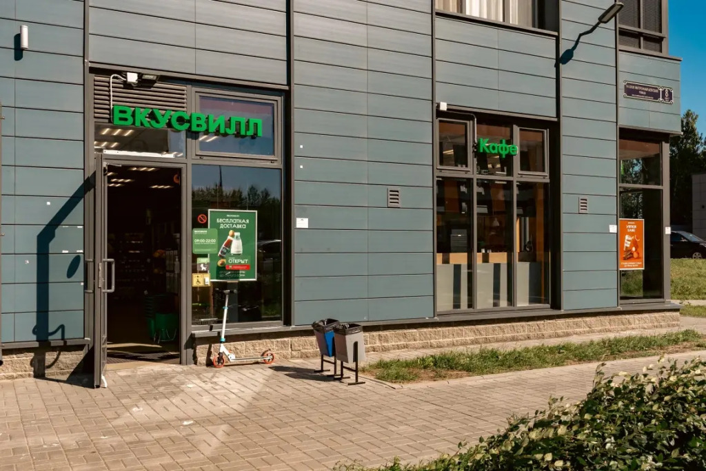 Дизайнерская квартира студия 4flats A LA RUS в ЖК Галактика Премиум — стиль и комфорт у центра Санкт-Петербурга