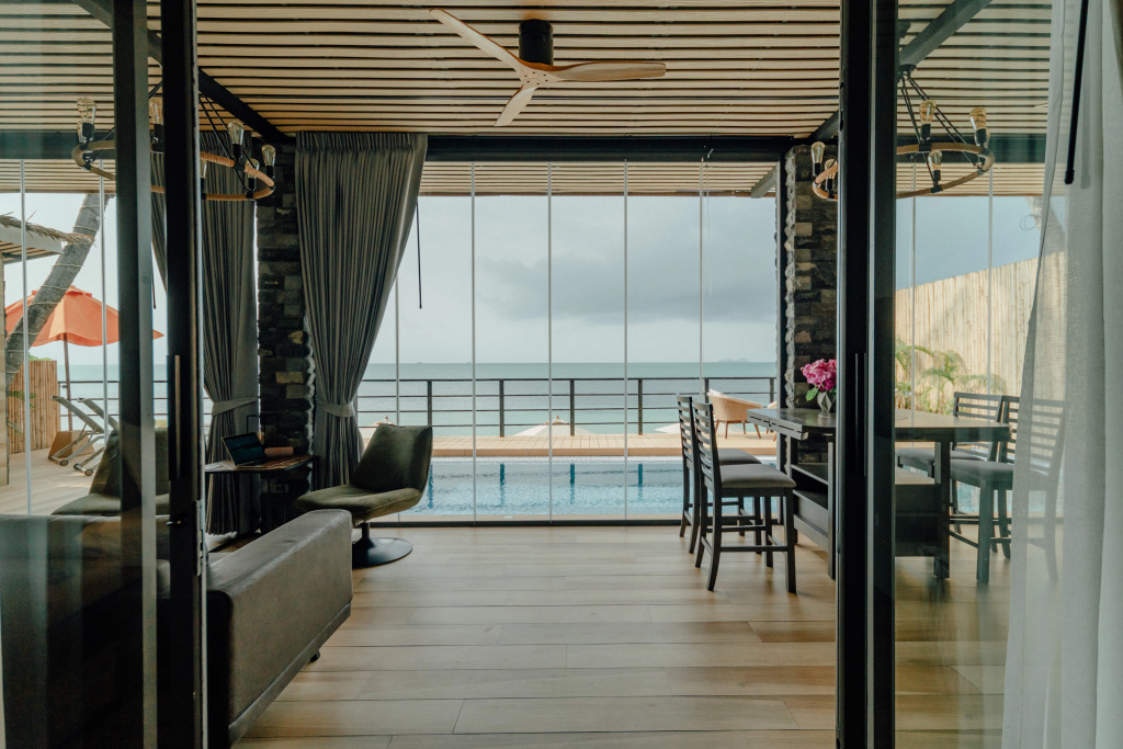 Вилла Sea Sky Luxury Absolute Beachfront Villa