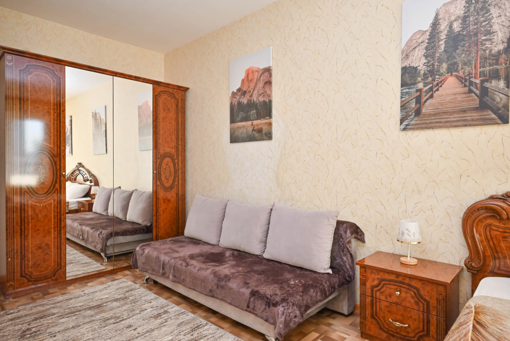 Квартира на Республики 33А