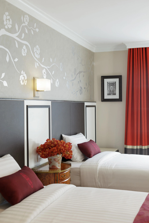 Saras Hotel