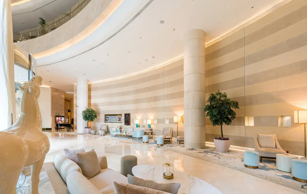 Отель JW Marriott Hotel Marina