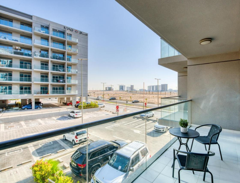 Апартаменты Elite LUX Holiday Homes - Stylish 1 BR + Pool & World Class Gym in Dubai South