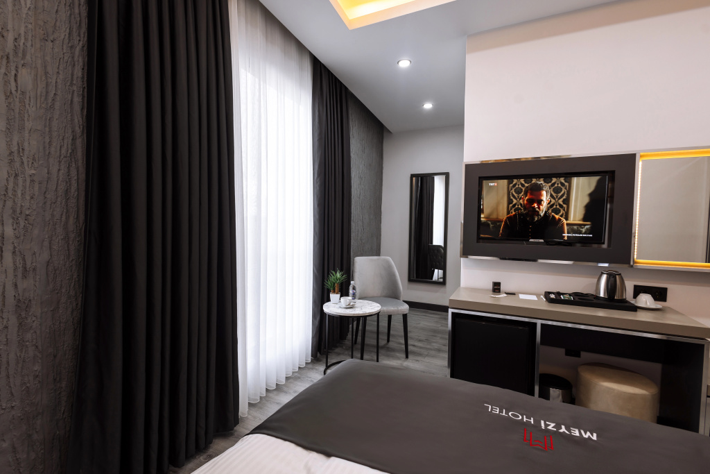 Meyzi Hotel