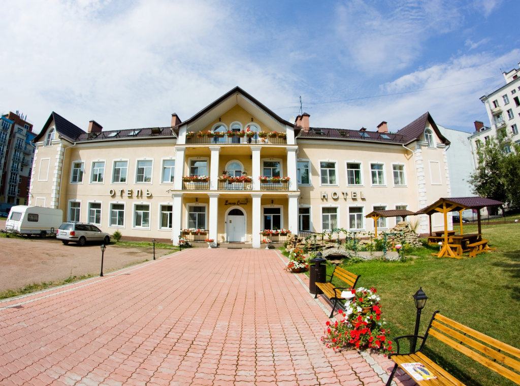 Елизар Отель