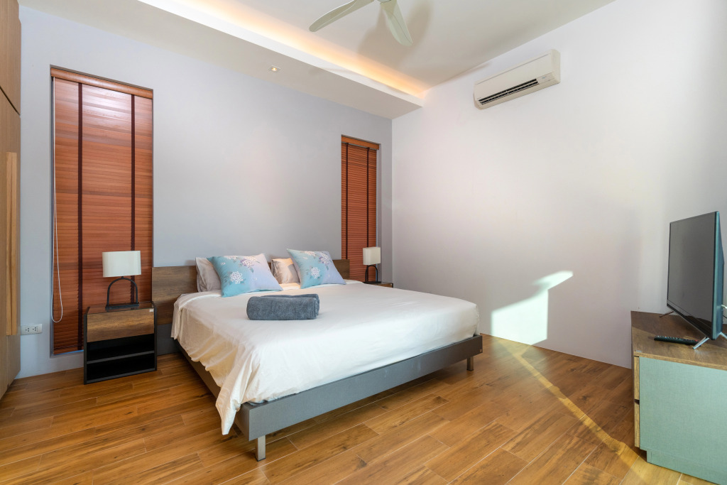 Вилла 3BR Family Villa - Pool NaiHarn Rawai