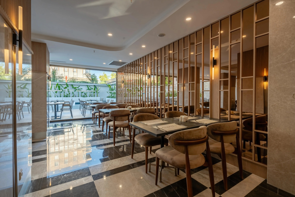 Awen Lara Hotel