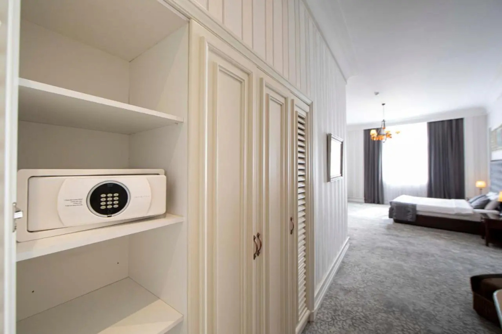 Sapphire City Hotel