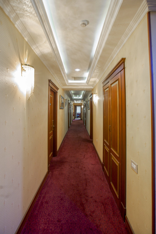 Clover Hotel F1 View